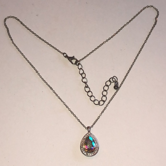 Elegant Silver Tone AB Rhinestone Teardrop Boho Pendant Necklace - Picture 3 of 6